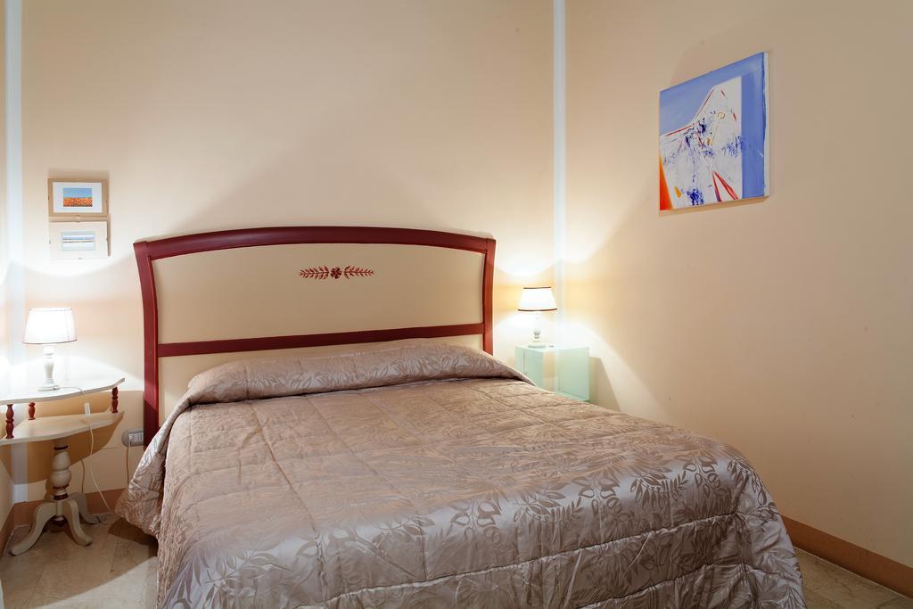 Bed and Breakfast Cavour33 Масса Экстерьер фото